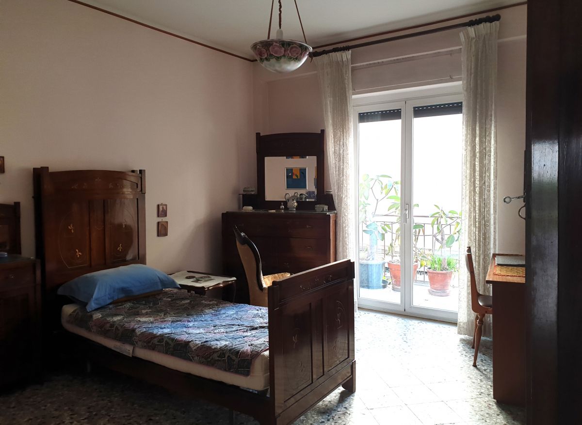 Appartamento di  3 vani /98 mq  a Bari - Picone (zona Picone- Poggiofranco)