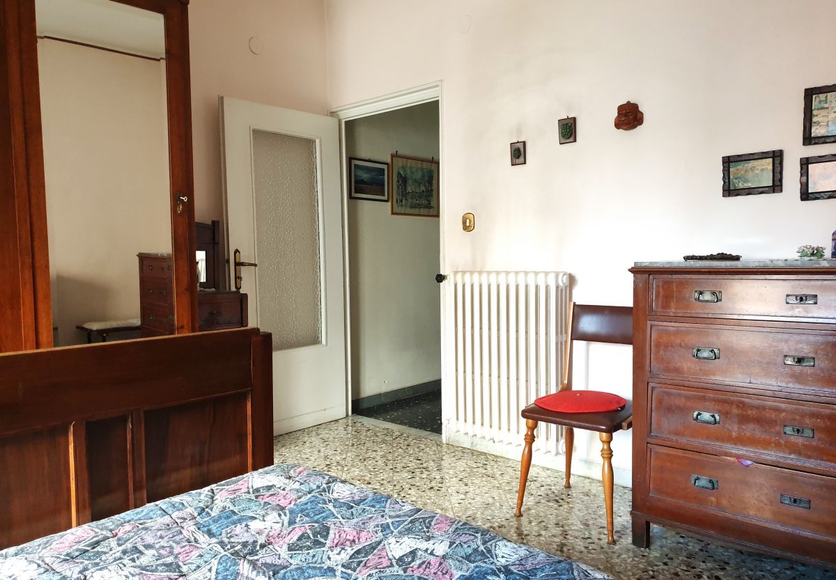 Appartamento di  3 vani /98 mq  a Bari - Picone (zona Picone- Poggiofranco)