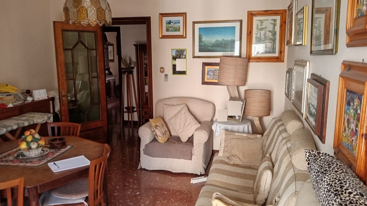 Appartamento di  6 vani /200 mq  a Bari - San Pasquale alta (zona SAN PASQUALE)