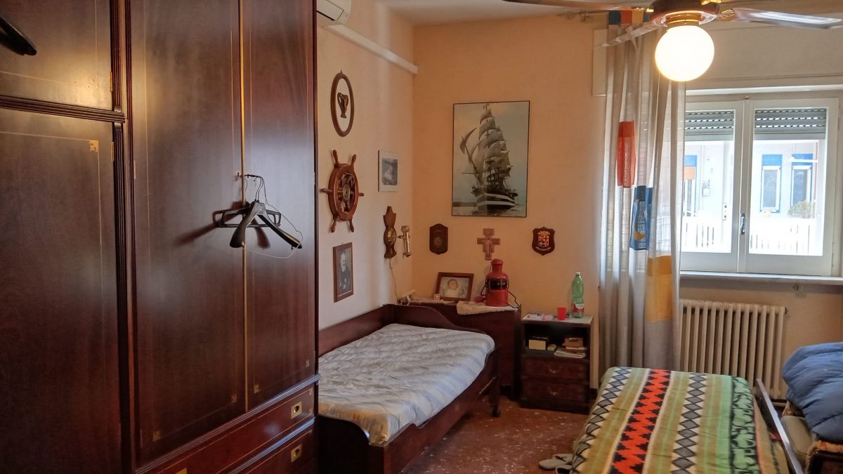 Appartamento di  6 vani /200 mq  a Bari - San Pasquale alta (zona SAN PASQUALE)