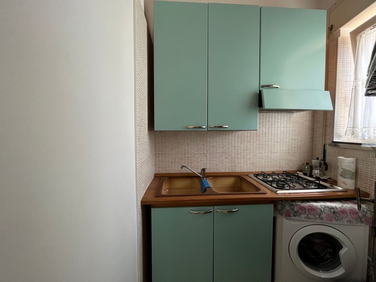 Appartamento di  3 vani /80 mq  a Bitetto (zona Via Sannicandro)