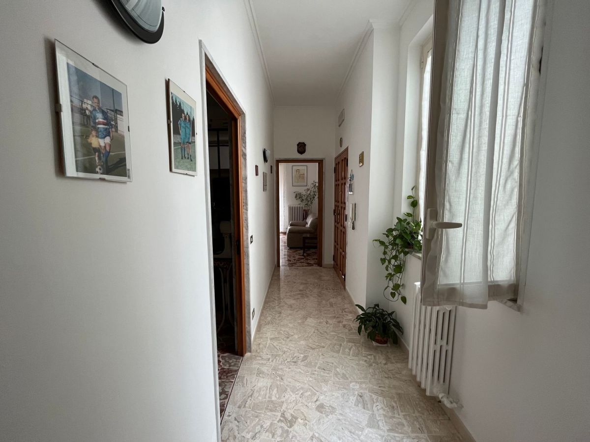 Appartamento di  3 vani /80 mq  a Bitetto (zona Via Sannicandro)