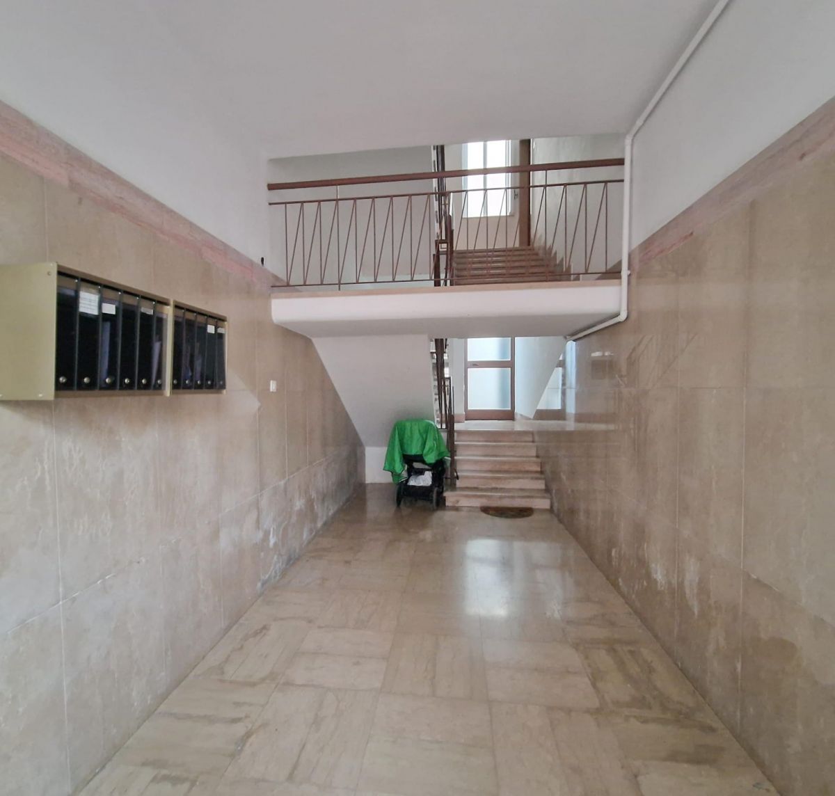 Appartamento di  3 vani /92 mq  a Trani (zona Centro)