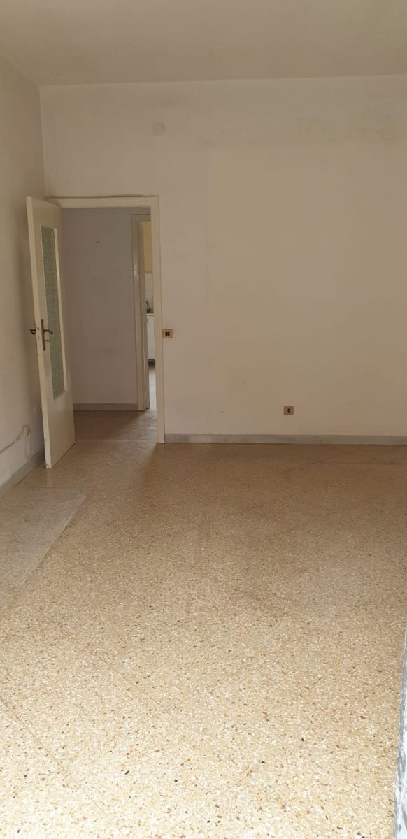 Appartamento di  2 vani /70 mq  a Bari - Libertà  (zona via dante)