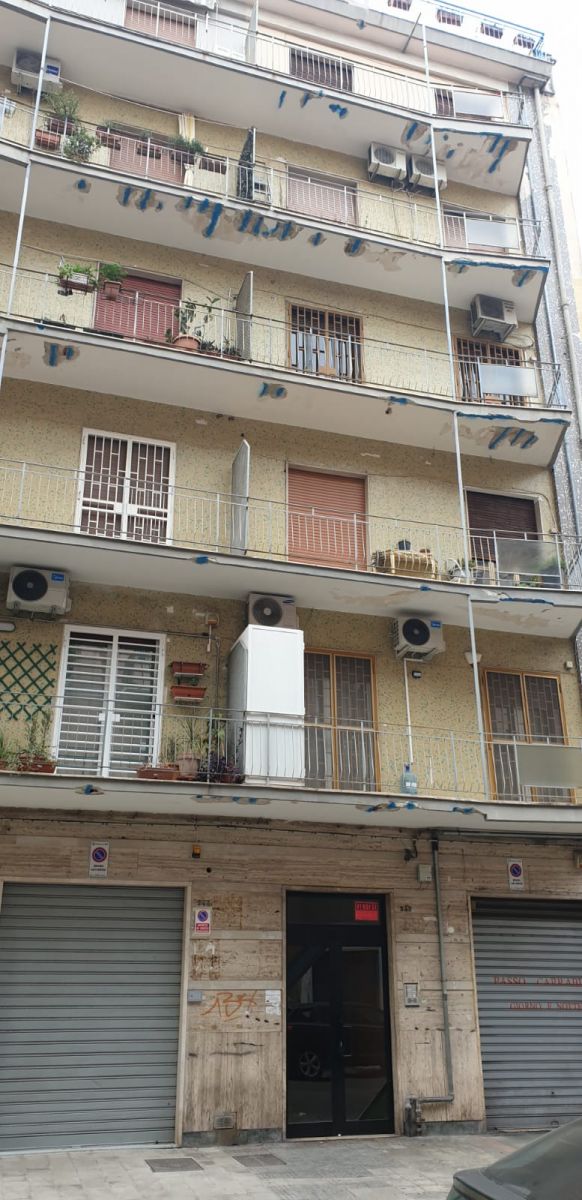 Appartamento di  2 vani /70 mq  a Bari - Libertà  (zona via dante)