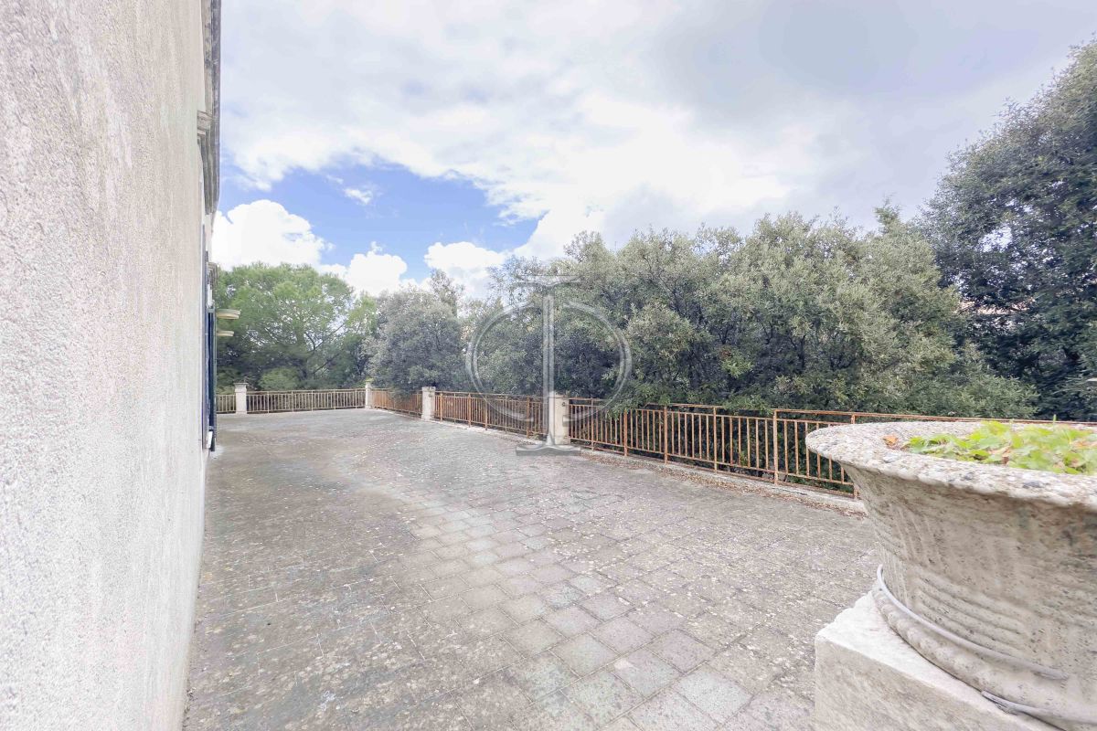 Villa (zona residenziale) di  6 vani /550 mq  a Bisceglie