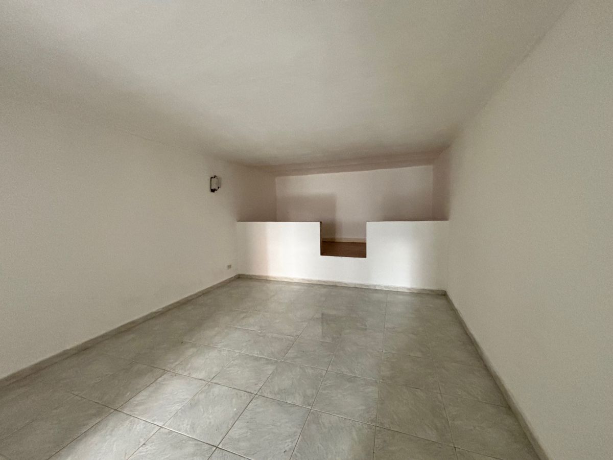 Appartamento di  2 vani /71 mq  a Bari - Murat (zona centralissima)