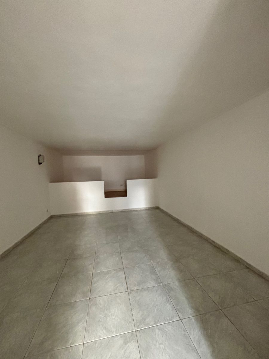 Appartamento di  2 vani /71 mq  a Bari - Murat (zona centralissima)