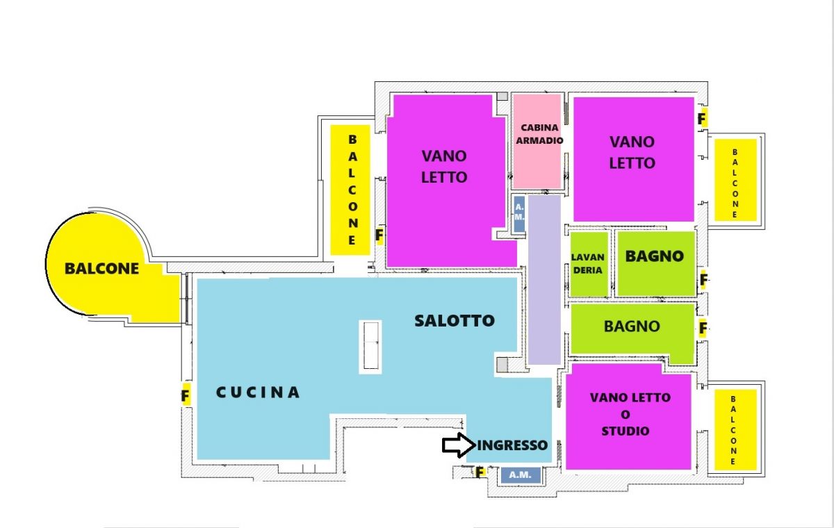 Appartamento di  4 vani /130 mq  a Trani (zona Zona Ospedale)