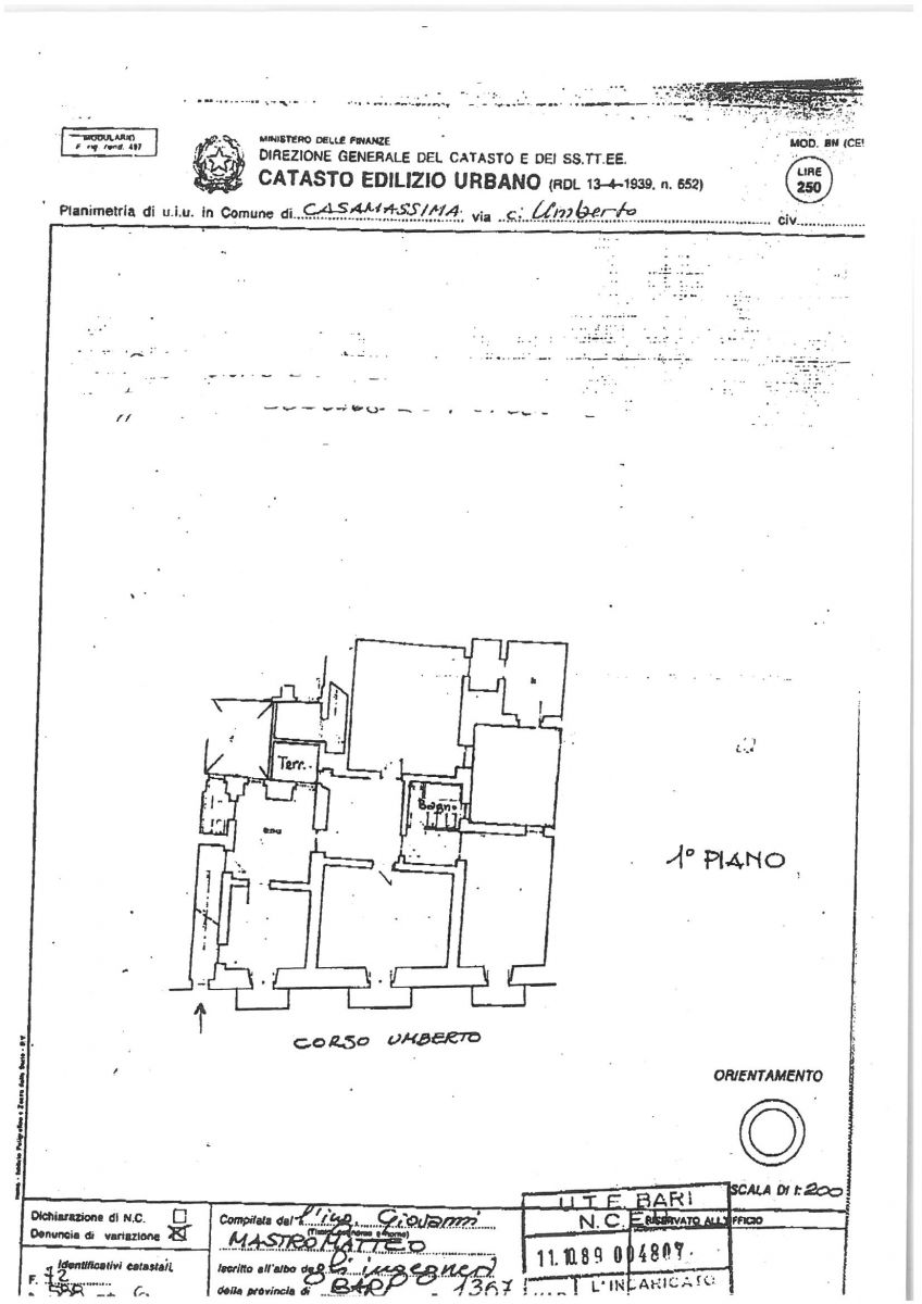 Casa indipendente di  5 vani /225 mq  a Casamassima (zona Centro)