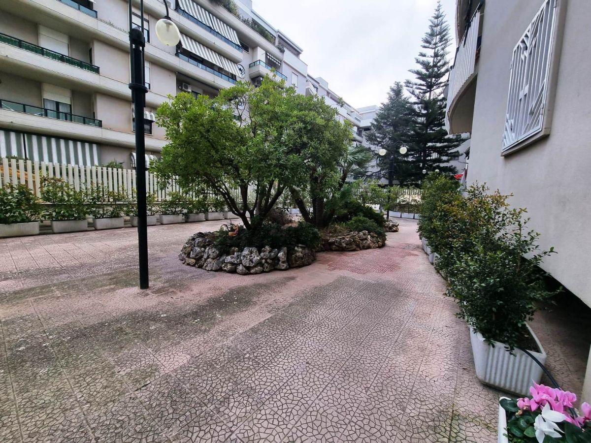 Attico Duplex di  5 vani /244 mq  a Trani (zona Sud)