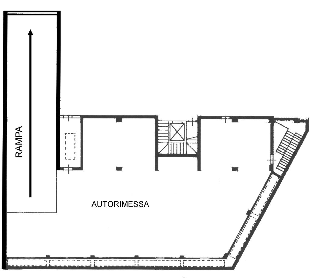 Japigia Via Gentile, Locale autorimessa di mq. 350 circa in vendita