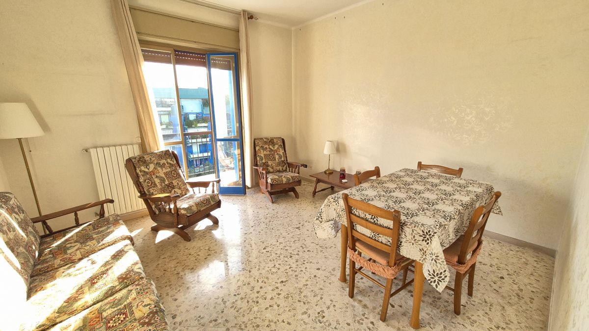 Appartamento di  3 vani /107 mq  a Bari - San Pasquale alta (zona Parco Largo 2 Giugno)