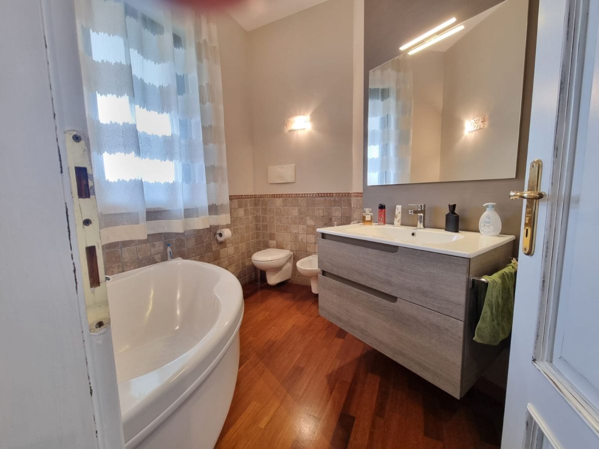 Attico Duplex di  5 vani /244 mq  a Trani (zona Sud)