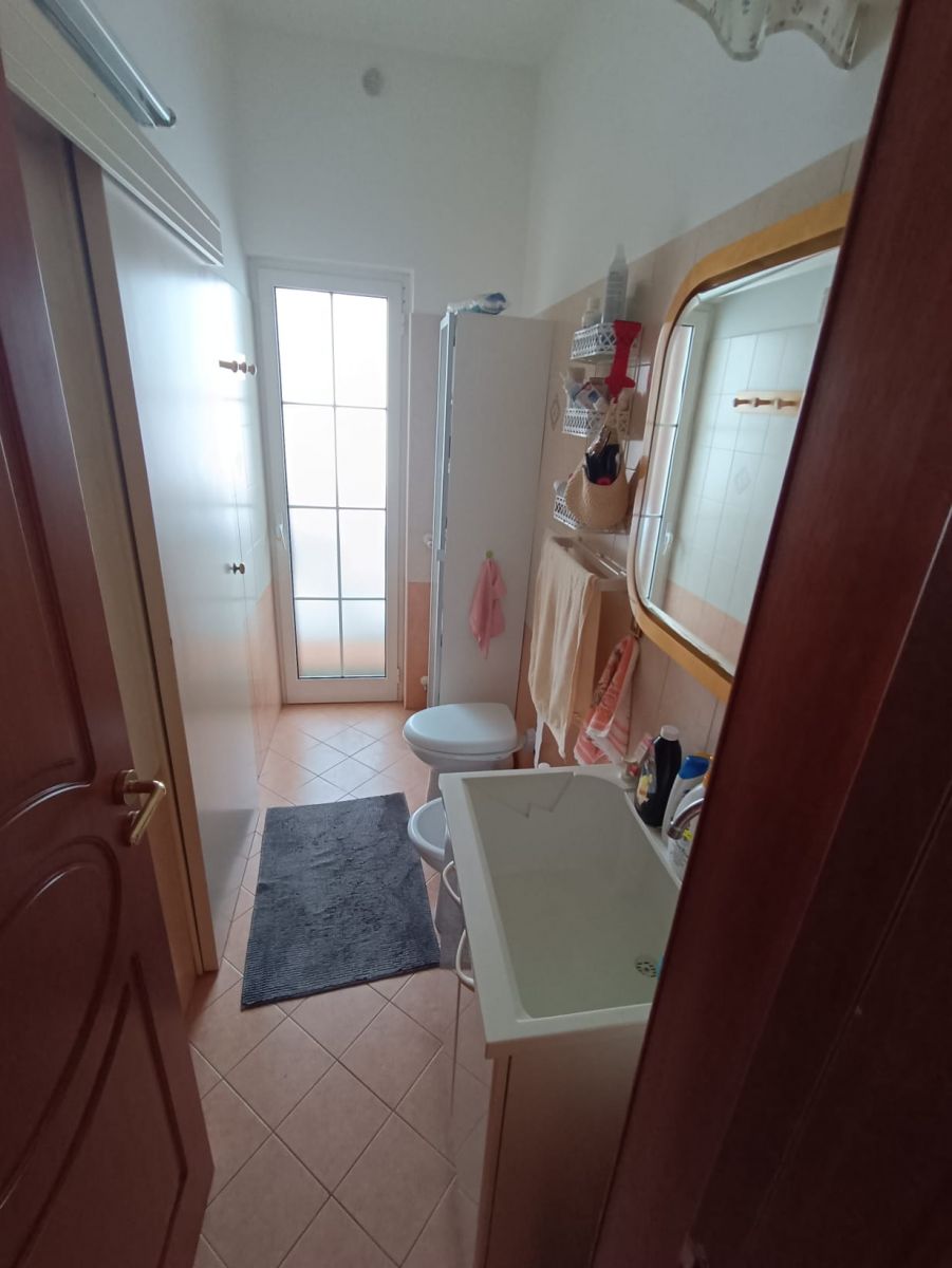 Casa indipendente di  4 vani /110 mq  a Andria (zona CROCI CAMAGGIO MONTINGELLI)