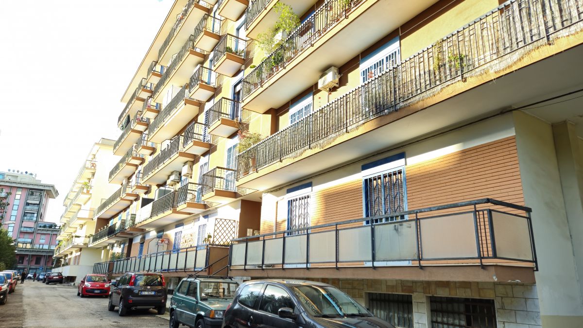 Appartamento di  3 vani /107 mq  a Bari - San Pasquale alta (zona Parco Largo 2 Giugno)