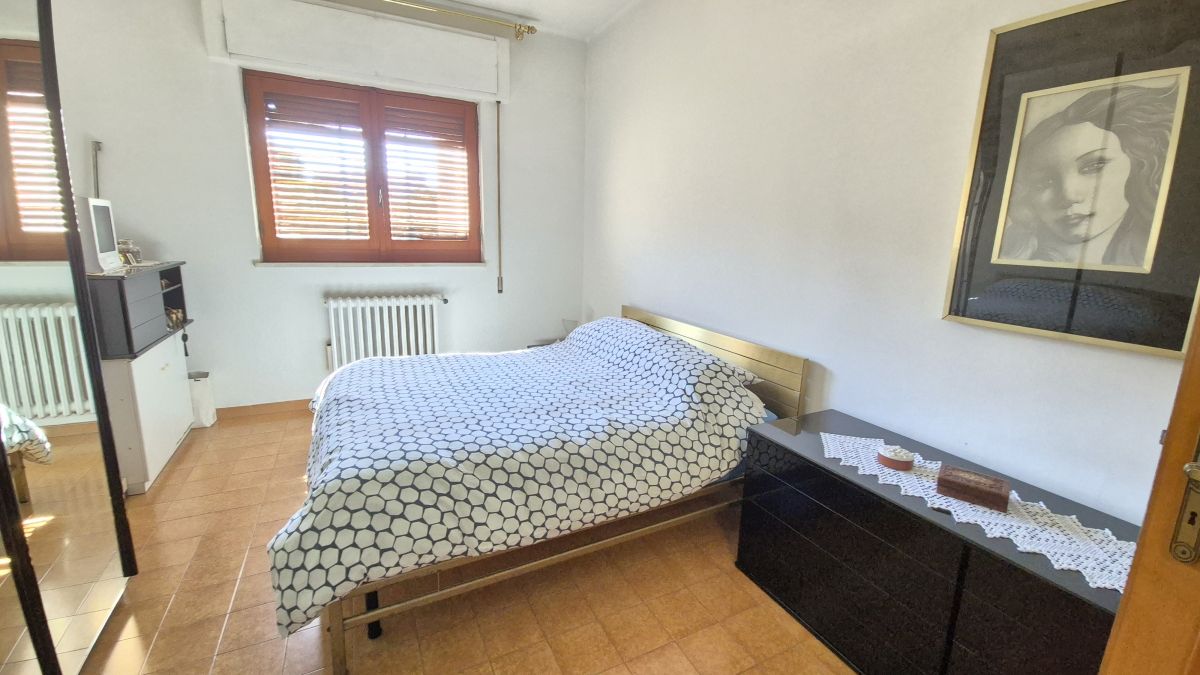 Appartamento di  3 vani /147 mq  a Triggiano (zona Casalino)