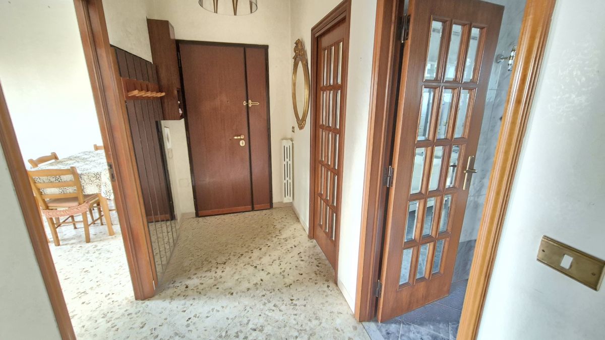 Appartamento di  3 vani /107 mq  a Bari - San Pasquale alta (zona Parco Largo 2 Giugno)