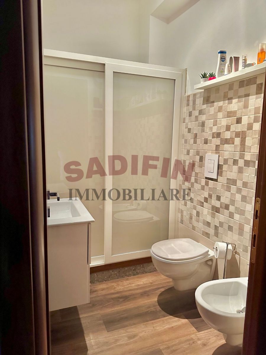 Appartamento di  3 vani /115 mq  a Modugno (zona Piscina dei Preti)