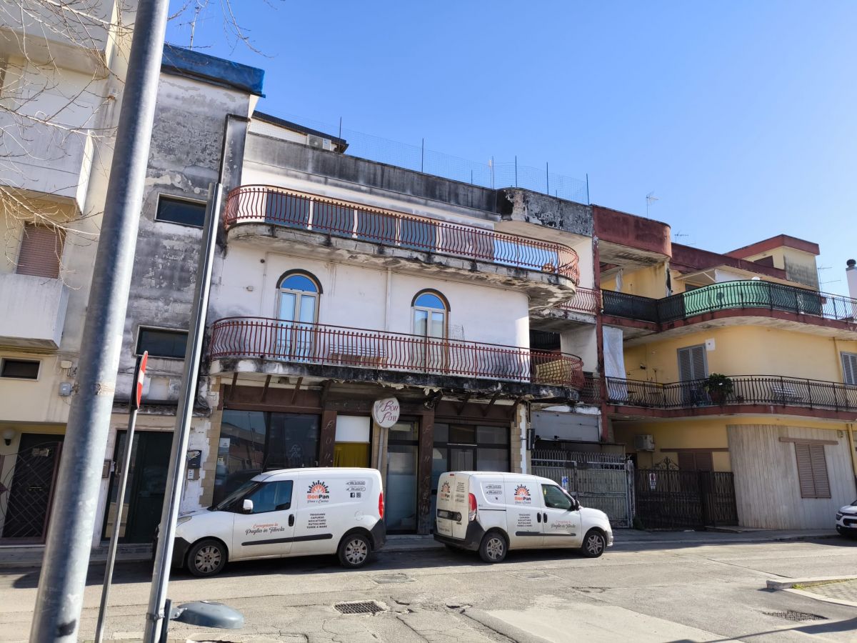 Appartamento di  3 vani /85 mq  a Noicattaro (zona zona via torre a mare)