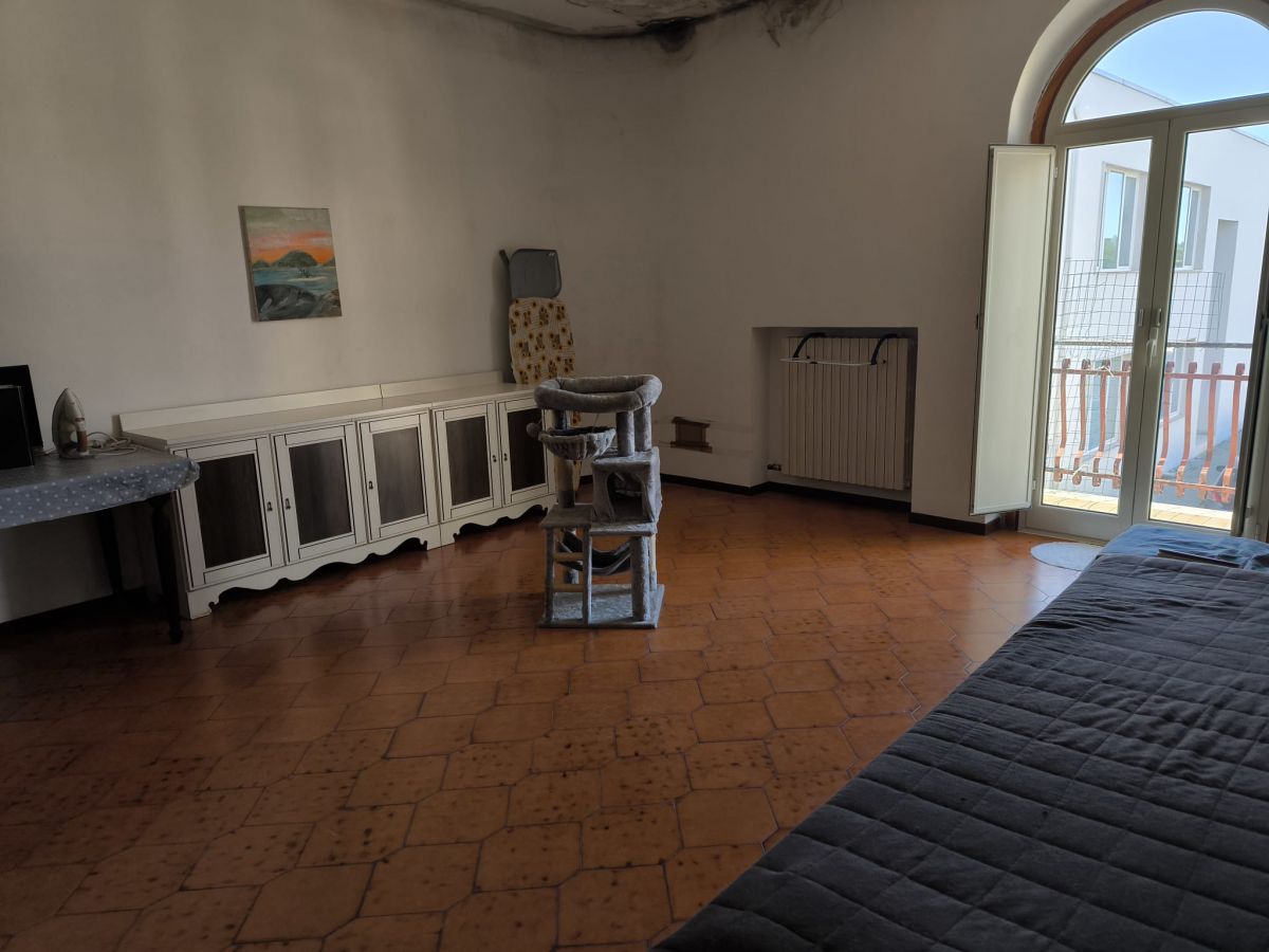 Appartamento di  4 vani /110 mq  a Noicattaro (zona zona via torre a mare)