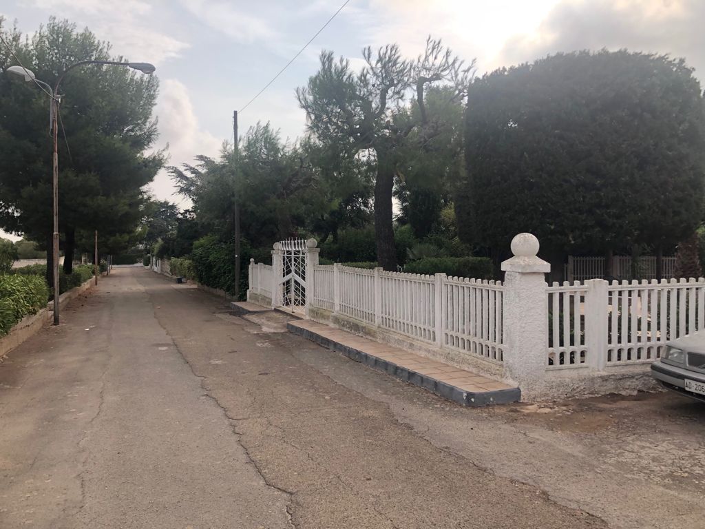 Villa (zona residenziale) di  4 vani /100 mq  a Conversano (zona CONTRADA CARBONELLI 60)