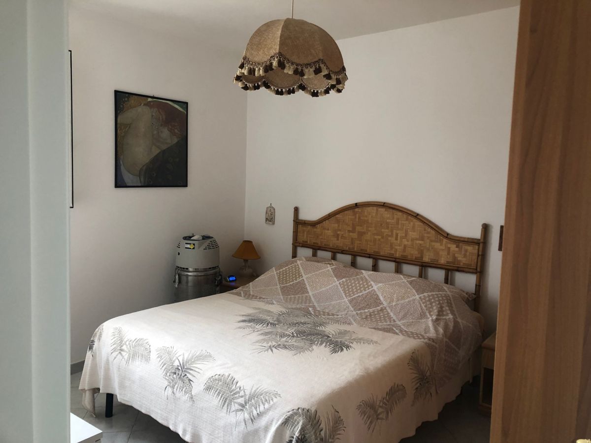 Villa (zona residenziale) di  4 vani /100 mq  a Conversano (zona CONTRADA CARBONELLI 60)