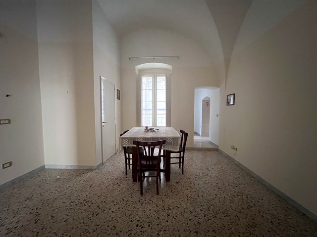 Palazzo di  7 vani /270 mq  a Ruvo di Puglia