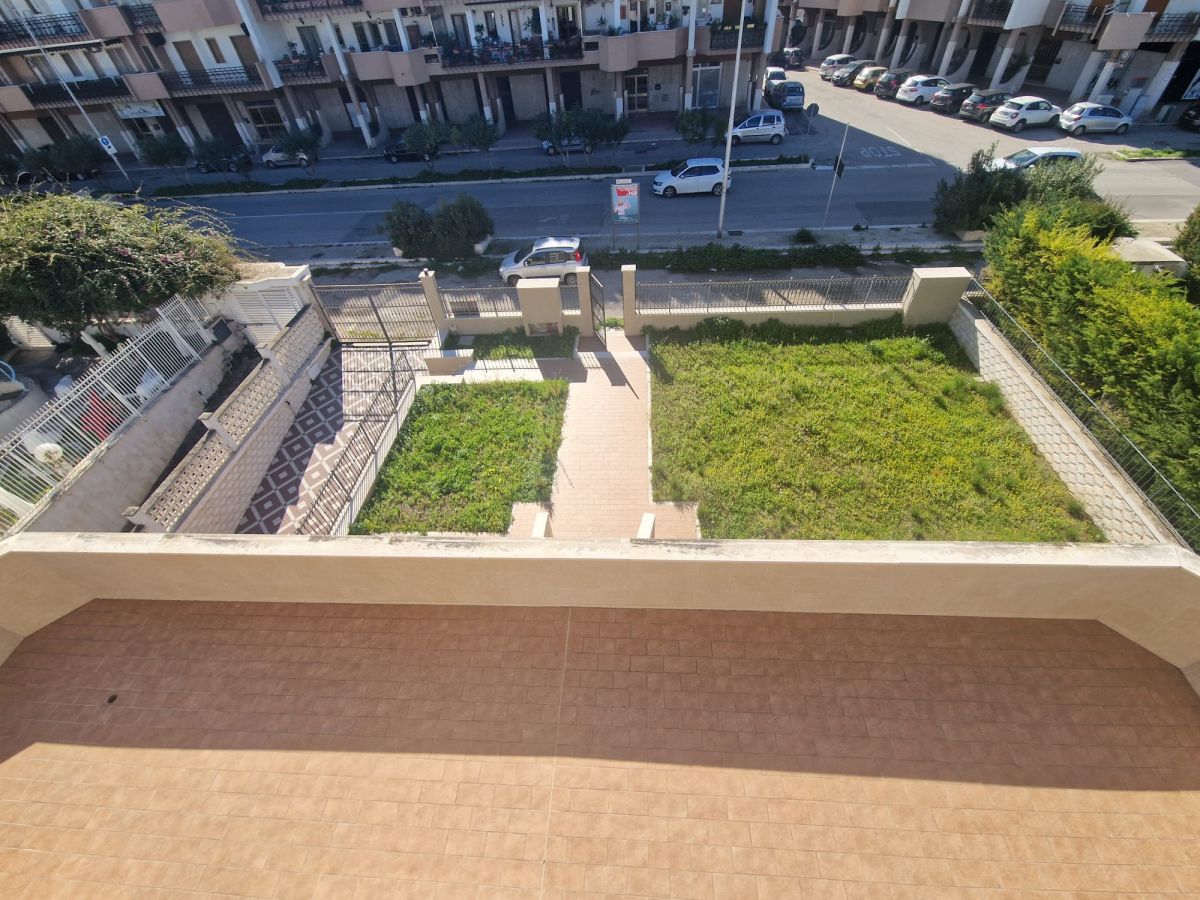 Villa Unifamiliare di  9 vani /439 mq  a Trani (zona Zona Ospedale)