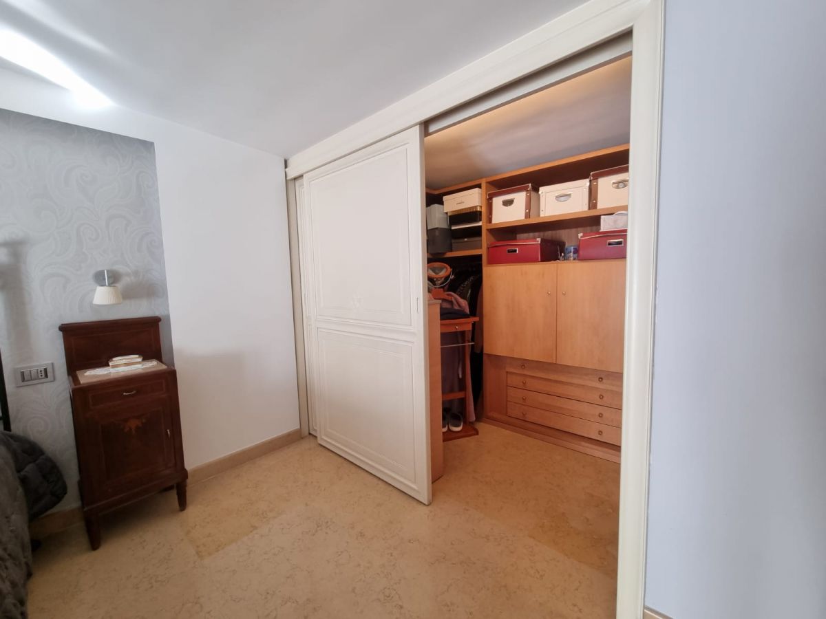 Attico / Duplex di  5 vani /178 mq  a Andria (zona Zona tra Viale Venezia Giulia e l'Ospedaletto )