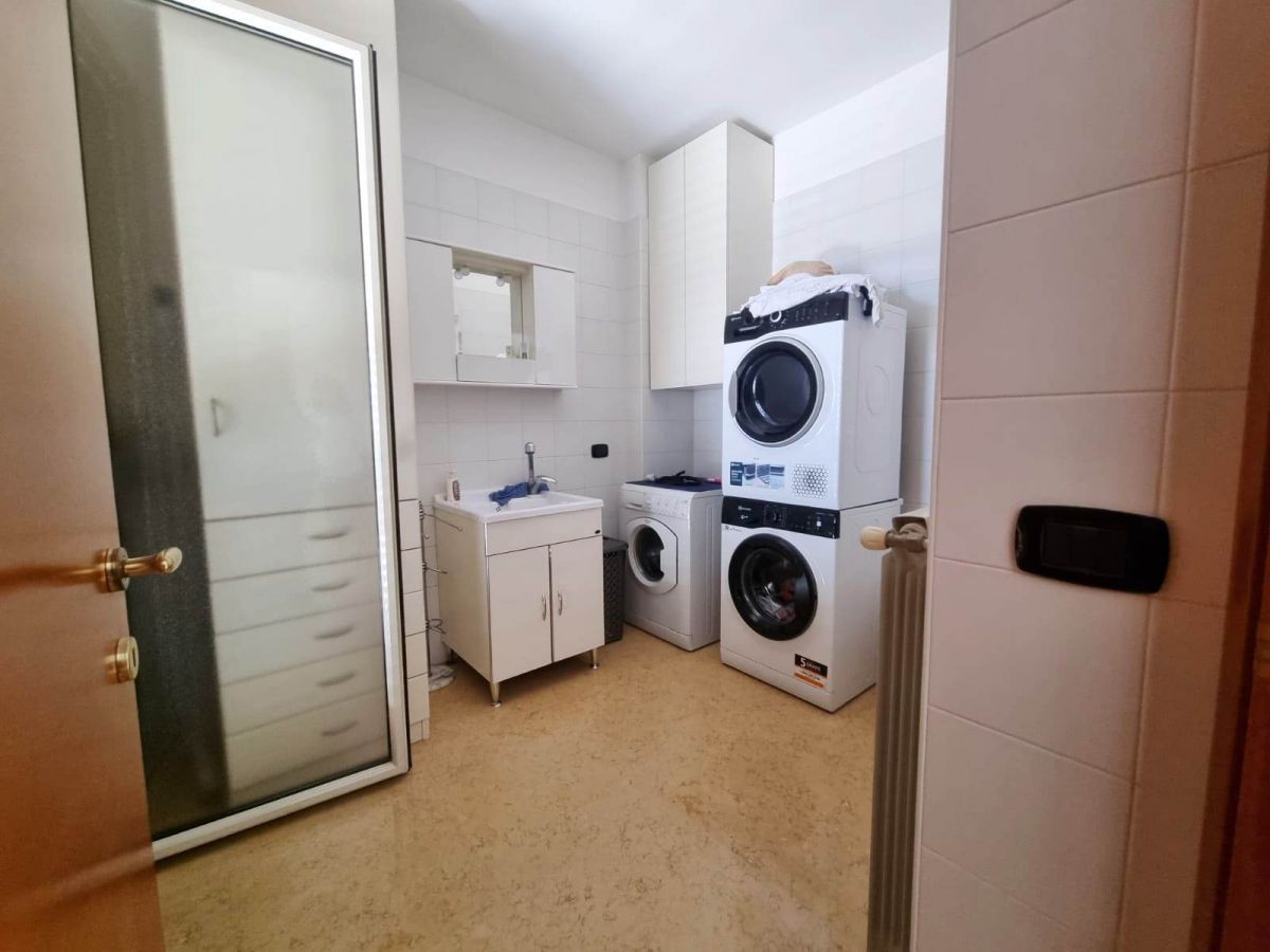 Attico / Duplex di  5 vani /178 mq  a Andria (zona Zona tra Viale Venezia Giulia e l'Ospedaletto )