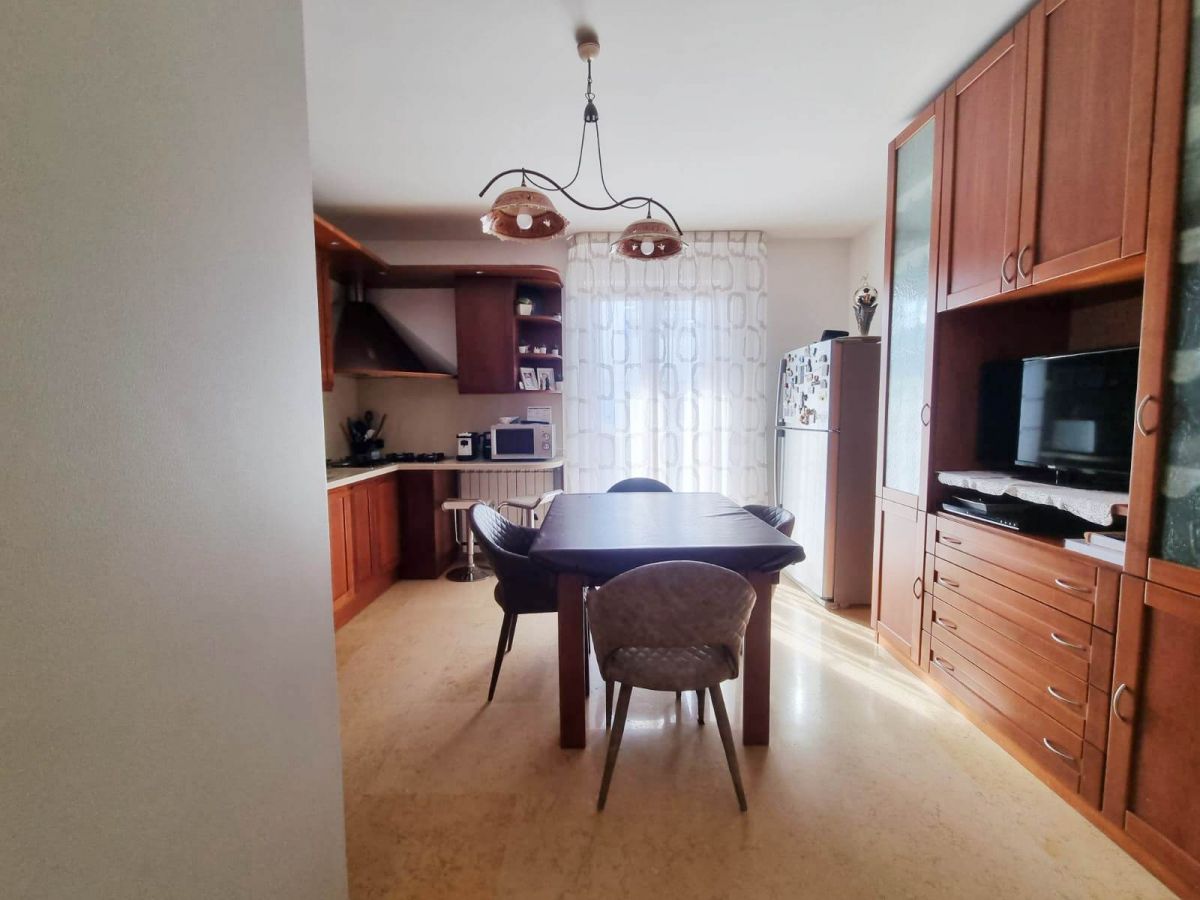 Attico / Duplex di  5 vani /178 mq  a Andria (zona Zona tra Viale Venezia Giulia e l'Ospedaletto )