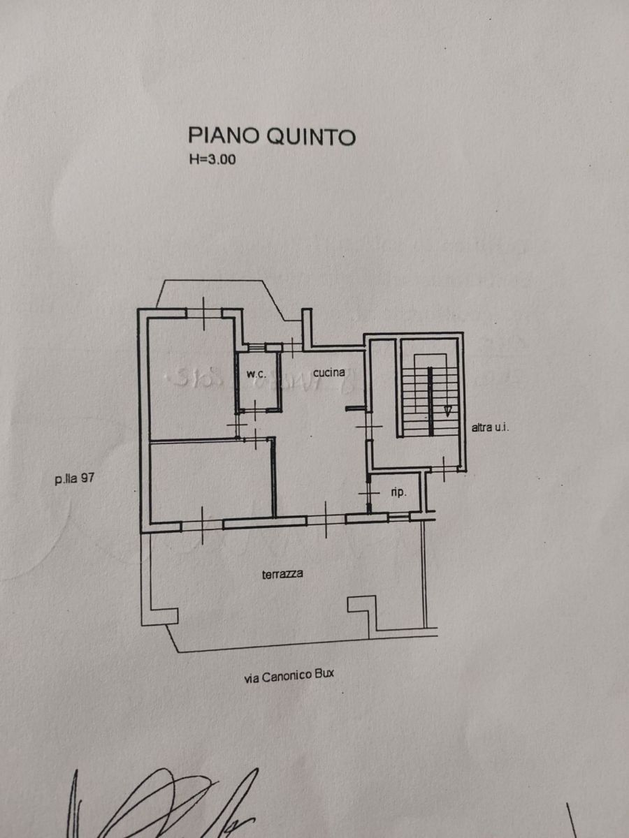 Attico / Mansarda di  3 vani /80 mq  a Bari - Libertà 