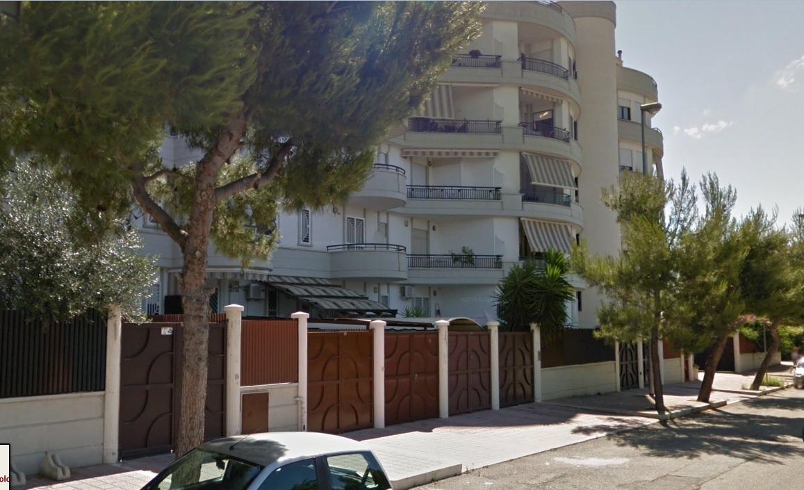 Appartamento di  3 vani /124 mq  a Trani (zona Sud)