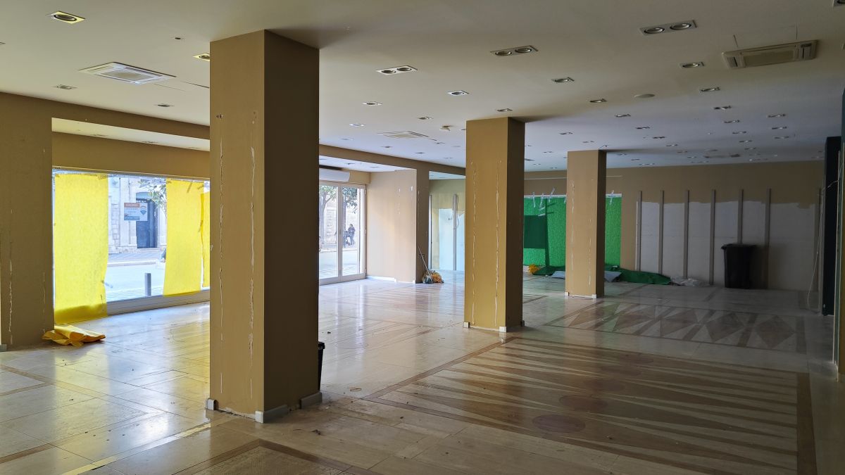 Negozio di 306 mq Corso Cavour a Andria (zona Centralissima)