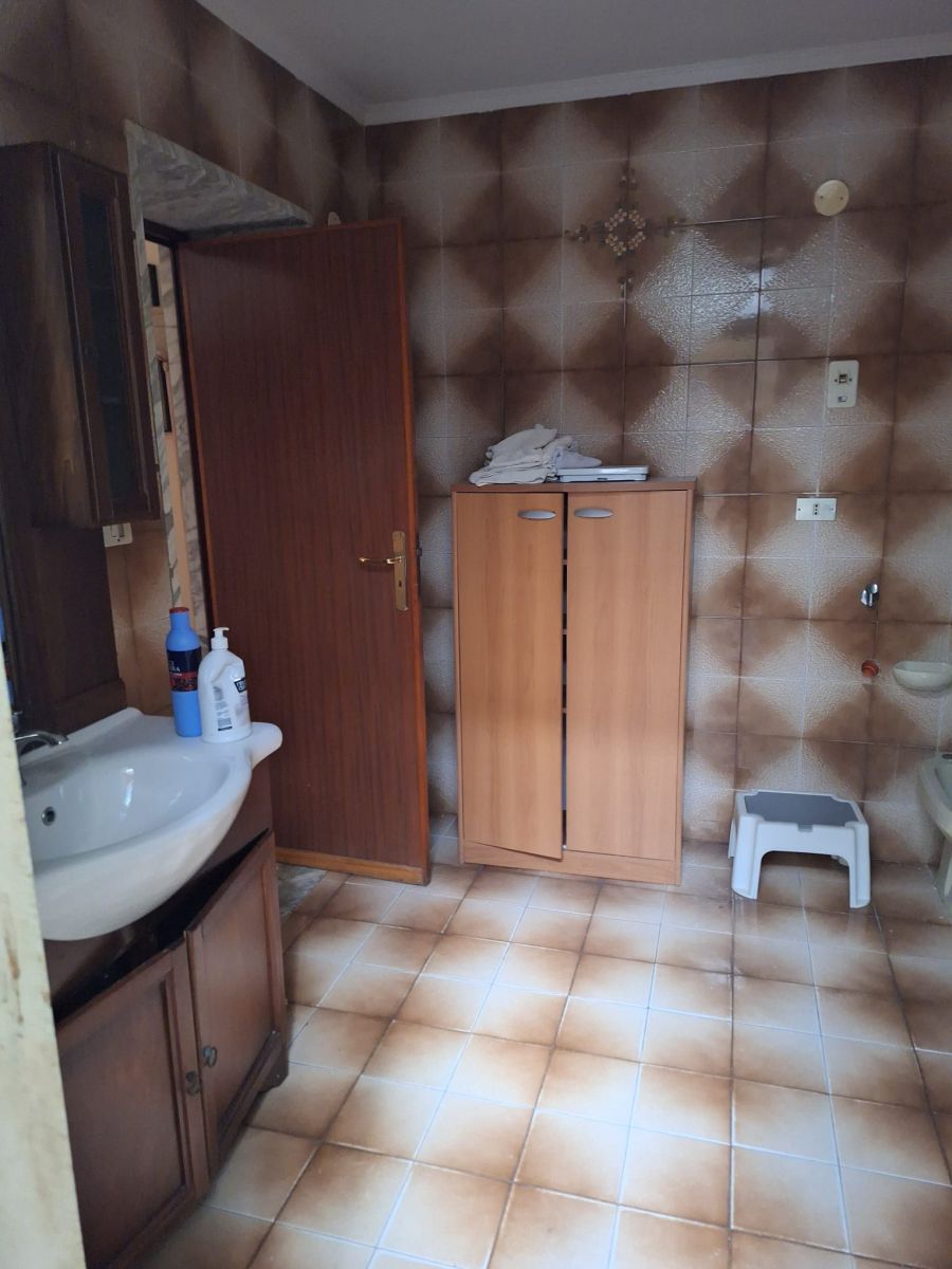 Casa indipendente di  2 vani /110 mq  a Noicattaro (zona zona villa)