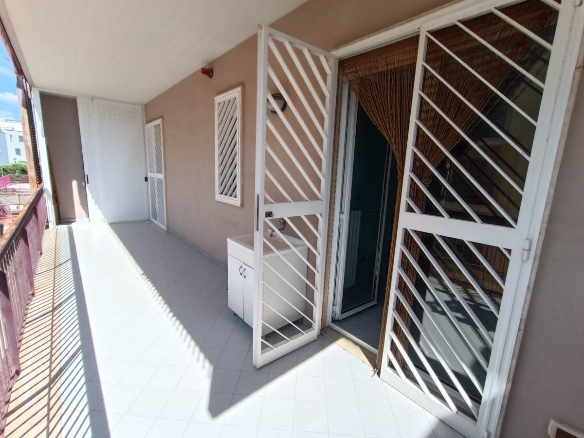 Appartamento di  4 vani /95 mq  a Andria (zona VIA BISCEGLIE)