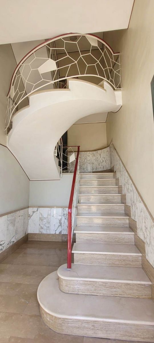 Palazzo / Stabile di  4 vani /120 mq  a Andria (zona Centro)