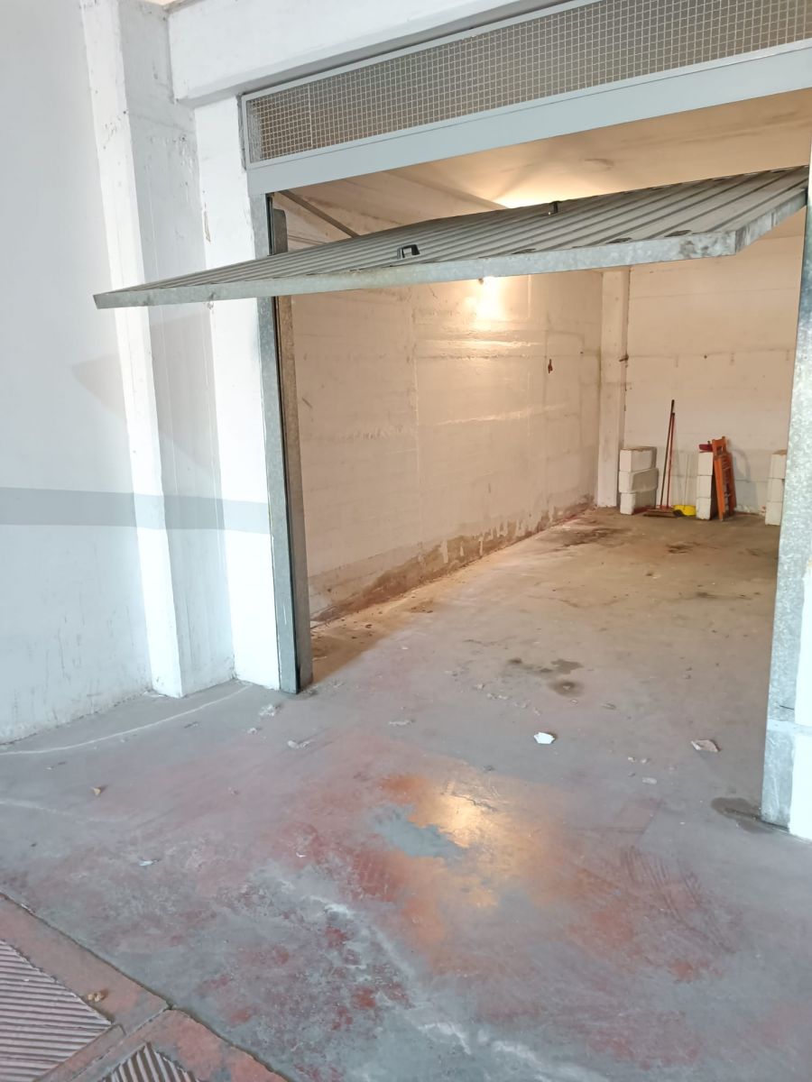 Appartamento di  4 vani /95 mq  a Andria (zona VIA BISCEGLIE)