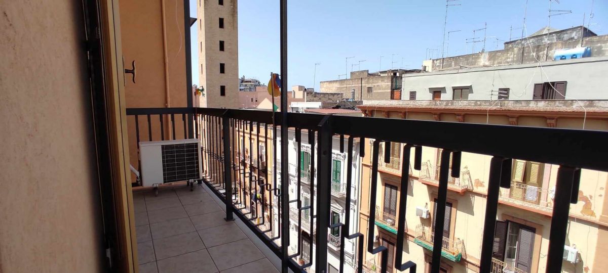 Appartamento di  4 vani /126 mq  a Taranto (zona Ospedale - Lungomare)