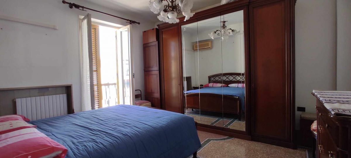 Appartamento di  4 vani /126 mq  a Taranto (zona Ospedale - Lungomare)