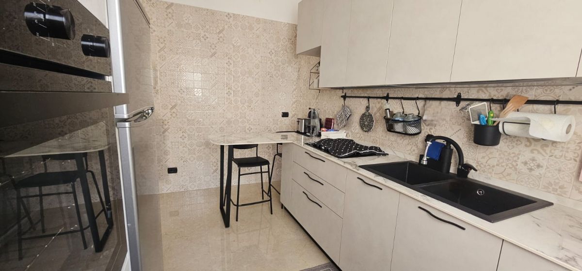 Appartamento di  3 vani /84 mq  a Noicattaro (zona zona villa)