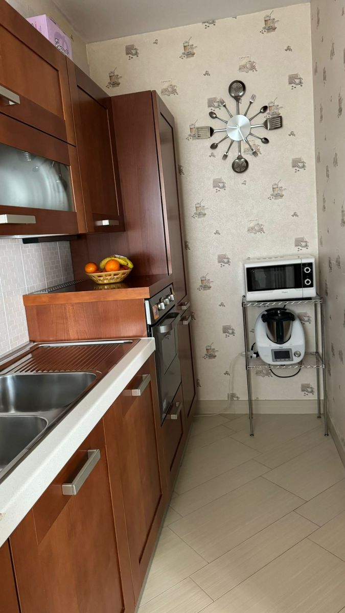 Appartamento di  3 vani /80 mq  a Bari - San Paolo (zona vicinanze Giudice di pace e Aereoporto)