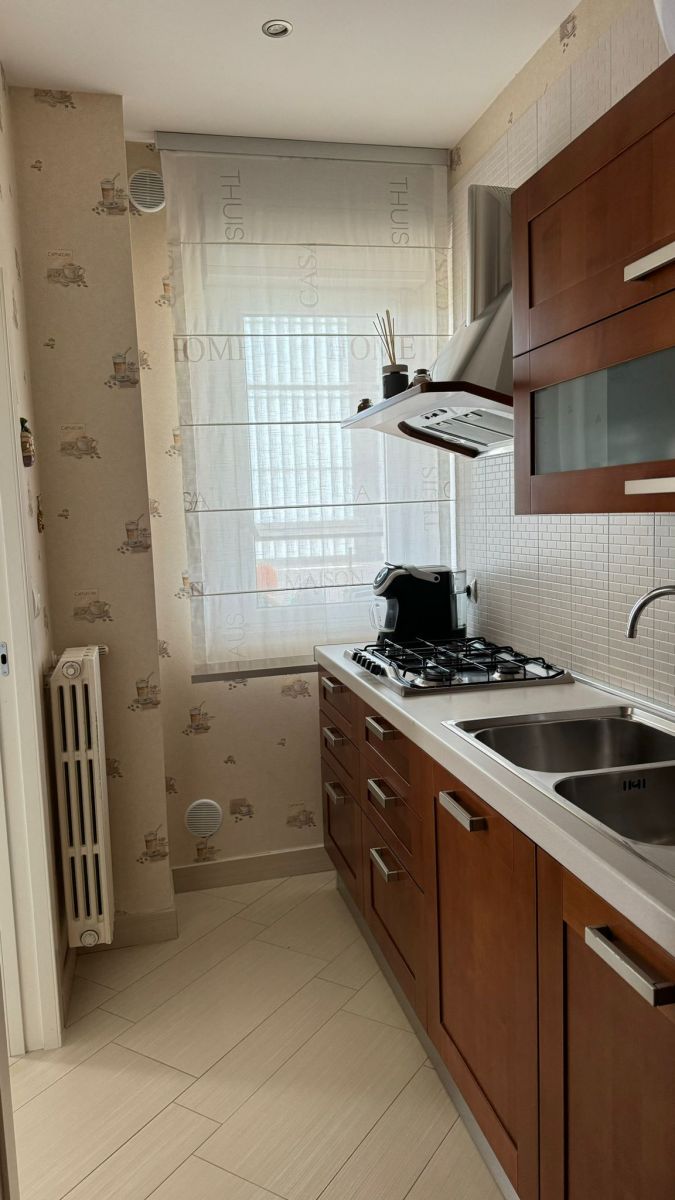 Appartamento di  3 vani /80 mq  a Bari - San Paolo (zona vicinanze Giudice di pace e Aereoporto)