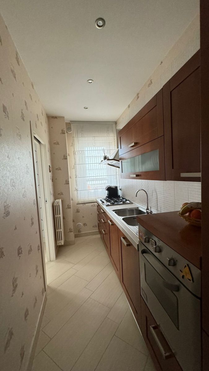 Appartamento di  3 vani /80 mq  a Bari - San Paolo (zona vicinanze Giudice di pace e Aereoporto)