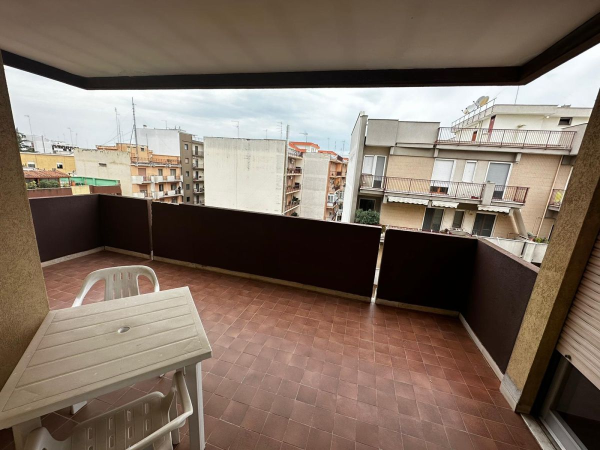 Appartamento di  5 vani /140 mq  a Andria (zona CENTRO)