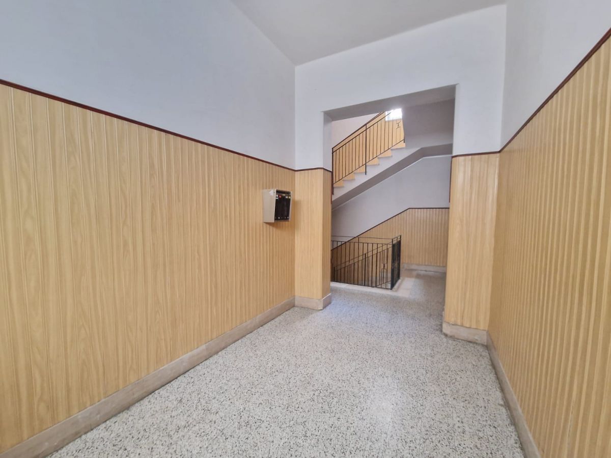 Appartamento di  3 vani /126 mq  a Trani (zona Centro)