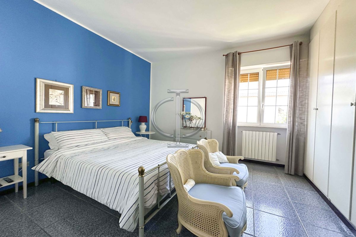 Appartamento di  3 vani /162 mq  a Giovinazzo