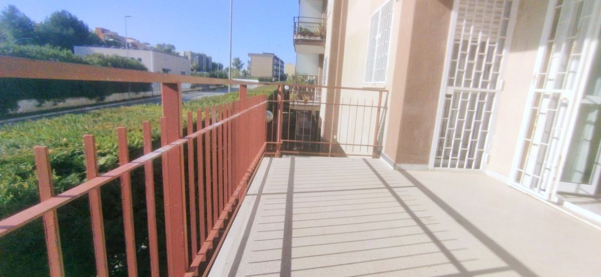 Appartamento di  3 vani /100 mq  a Bari - San Paolo (zona San Paolo)