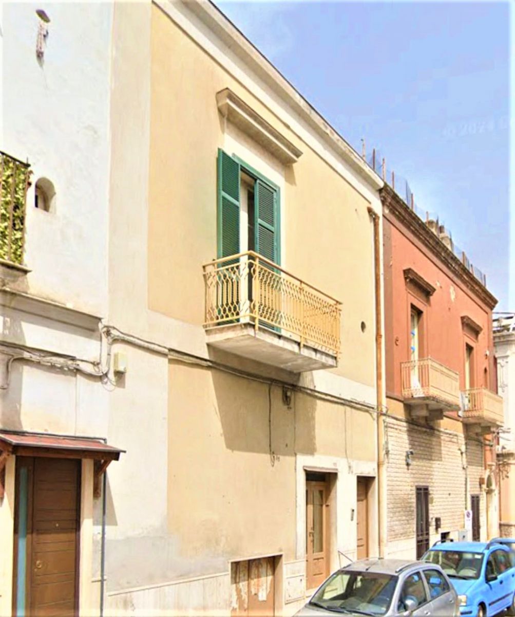 Casa indipendente - Ceglie del Campo